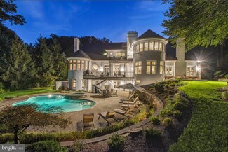 7121 Natelli Woods Ln, Bethesda, MD 20817