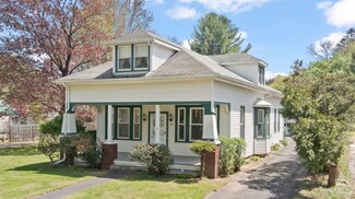 28 Old Ln, Hudson, NY 12534