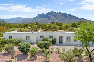9302 N Rancho Verde Dr, Tucson, AZ 85704