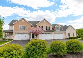 4706 Saint Andrews Dr Unit 12, Grove City, OH 43123