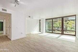 4808 N 24th St Unit 230, Phoenix, AZ 85016