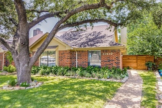 11419 Summertree Ln, Dallas, TX 75243