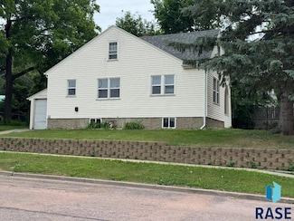 1330 W 14th St, Sioux Falls, SD 57104