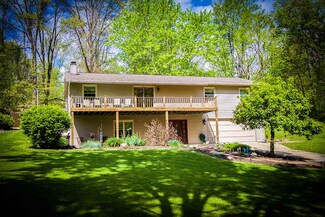 6843 E South Barbee Dr, Pierceton, IN 46562