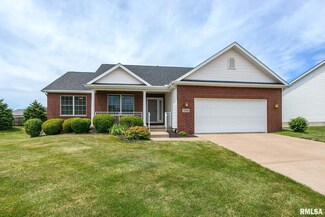 5516 Woodland Ave, Davenport, IA 52807
