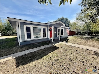 1922 Shofner Dr, Port Lavaca, TX 77979