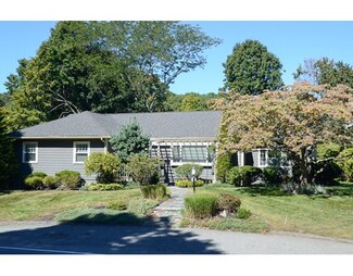 1 Manomet Rd, Winchester, MA 01890