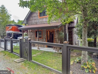 111 Wildflower Rd, Scaly Mountain, NC 28775