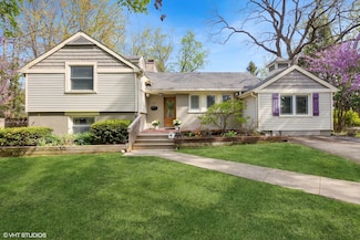 424 Hill St, Downers Grove, IL 60515