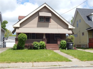 12517 Farringdon Ave, Cleveland, OH 44105