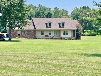 2 Winterberry Dr, Greenbrier, AR 72058