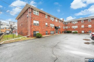 1 Congress St Unit C8, Jersey City, NJ 07307