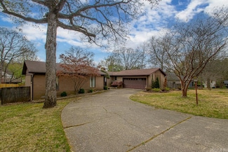 8221 Alvin Ct, Little Rock, AR 72227
