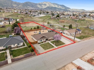 21811 San Gabriel Dr, Tehachapi, CA 93561