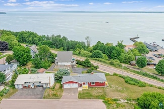 124 N 1st St, Bayfield, WI 54814