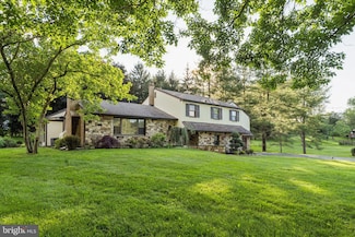 1611 W Lynn Dr, West Chester, PA 19382