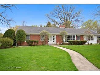 1430 Garfield Ave, Aurora, IL 60506