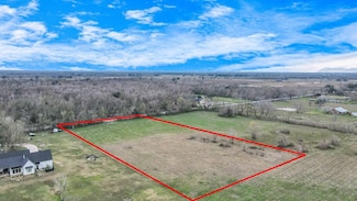 1402 County Road 34, Angleton, TX 77515