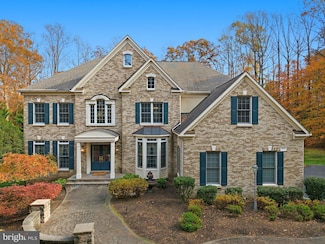 9712 Thorn Bush Dr, Fairfax Station, VA 22039