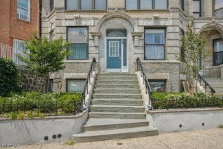 963-965 Jfk Blvd E Unit 4-3, Weehawken Township, NJ 07086