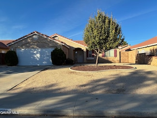 3619 Mount Lassen Ave, Rosamond, CA 93560