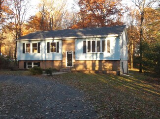 221 Ruby Ct, Saylorsburg, PA 18353
