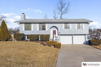 9938 Orchard Cir, Omaha, NE 68127