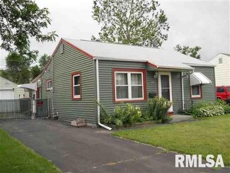 3823 Keota Ave, Davenport, IA 52802