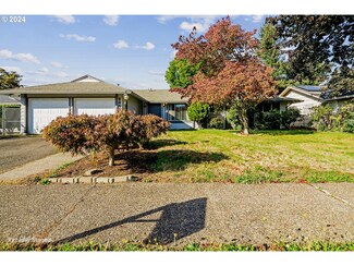 24033 SE Oak St, Gresham, OR 97030