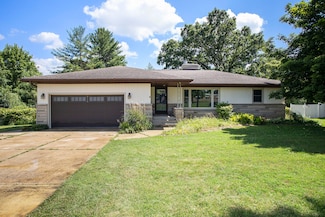 8520 Pennfield Rd, Battle Creek, MI 49017