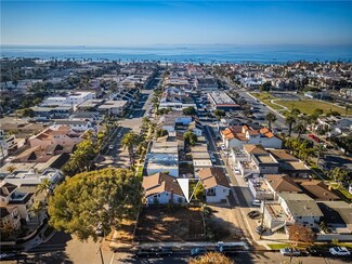 527 16th St, Huntington Beach, CA 92648
