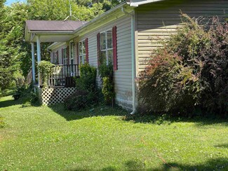 8129 Linda Dr, Catlettsburg, KY 41129