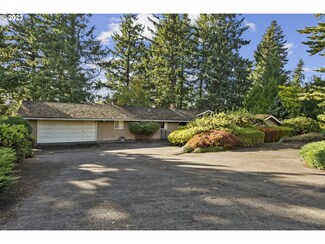 17787 Crestline Dr, Lake Oswego, OR 97034