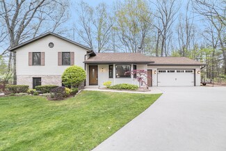 39925 24th St, Mattawan, MI 49071