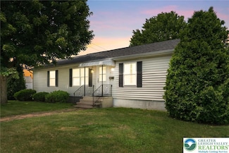 4 Davis St, Ashley, PA 18706