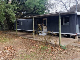 6577 Cedar Ln, San Antonio, TX 78257