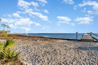 1745 Turkey Oak Dr, Navarre, FL 32566