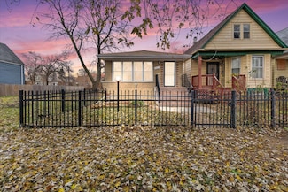 6831 S Winchester Ave, Chicago, IL 60636