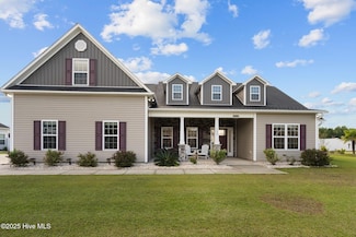 102 Burrington Ln, Jacksonville, NC 28546