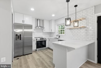 5714 Mason Bluff Dr, Burke, VA 22015