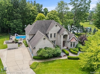 14348 Provim Forest Ct, Shelby Township, MI 48315