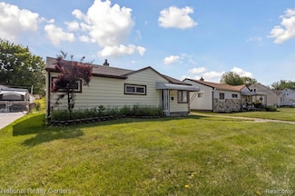 6224 Gilman St, Garden City, MI 48135
