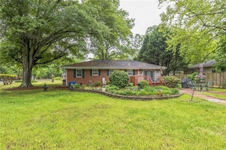 292 Lumpkin St, Winder, GA 30680
