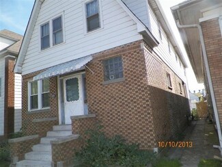 1324 121st St, Whiting, IN 46394