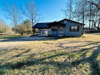 2221 Lone Oak Rd, Paris, TN 38242