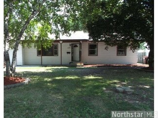 1120 1120 Lincoln Ave, St. Paul Park, MN 55071
