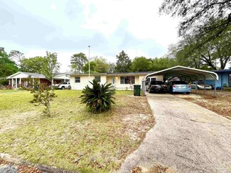6322 Shady Ln, Milton, FL 32570