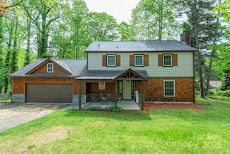 4 Beechwood Lakes Dr, Hendersonville, NC 28792