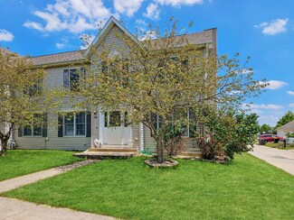 1409 Hull St, Normal, IL 61761