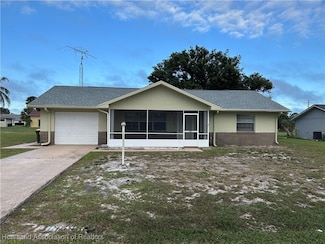 3715 Castile Ave, Sebring, FL 33872